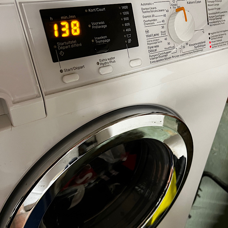 Waakzaamheid Verzoekschrift bezig Storingen en foutmelding bij wasmachine Miele - Gefixt